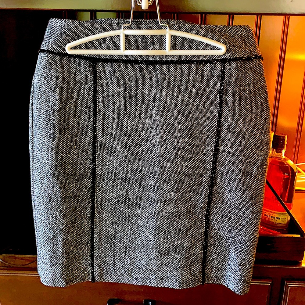 Ladies Pencil Skirt, just above the knee.